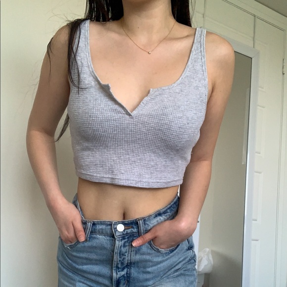 COPY - Aritzia TNA Grey Rayna Crop Thermal - Picture 1 of 2